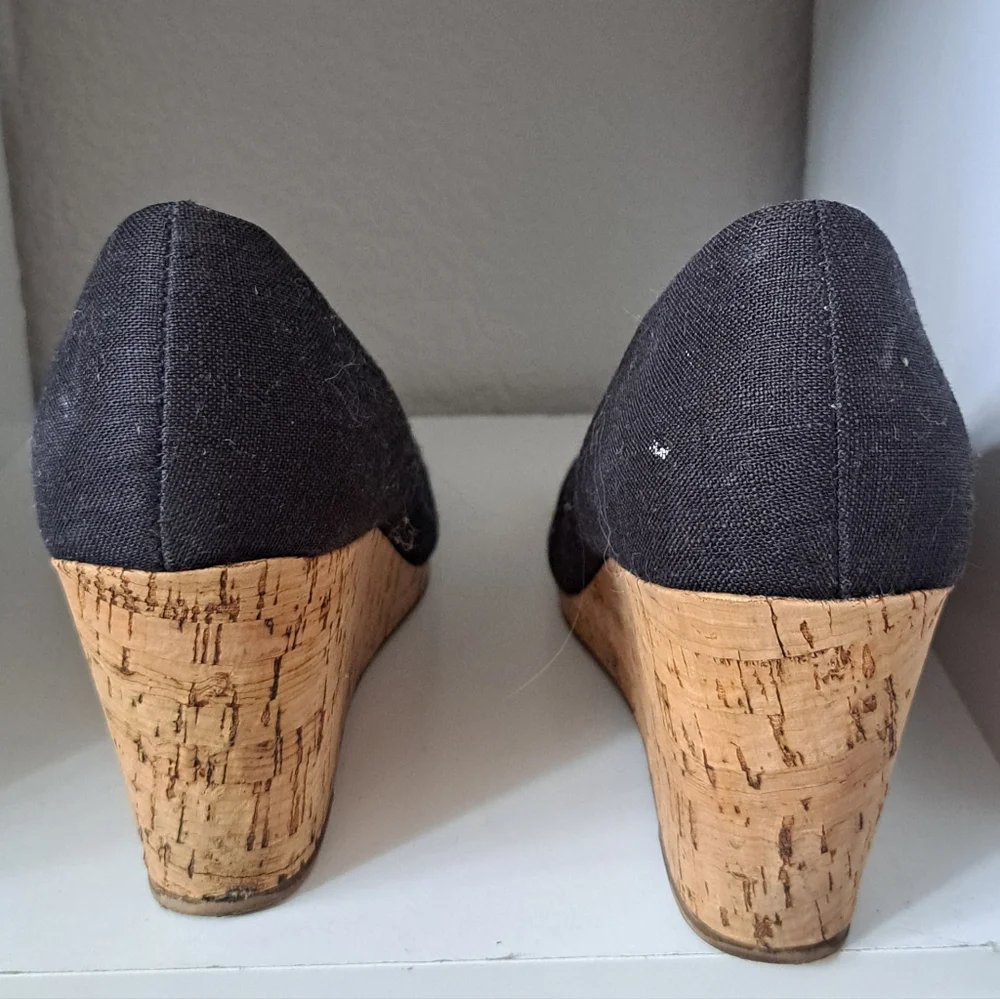 Kelly & Katie Kaydena Black Tan Cork Heel Peep-Toe Wedges Size 10